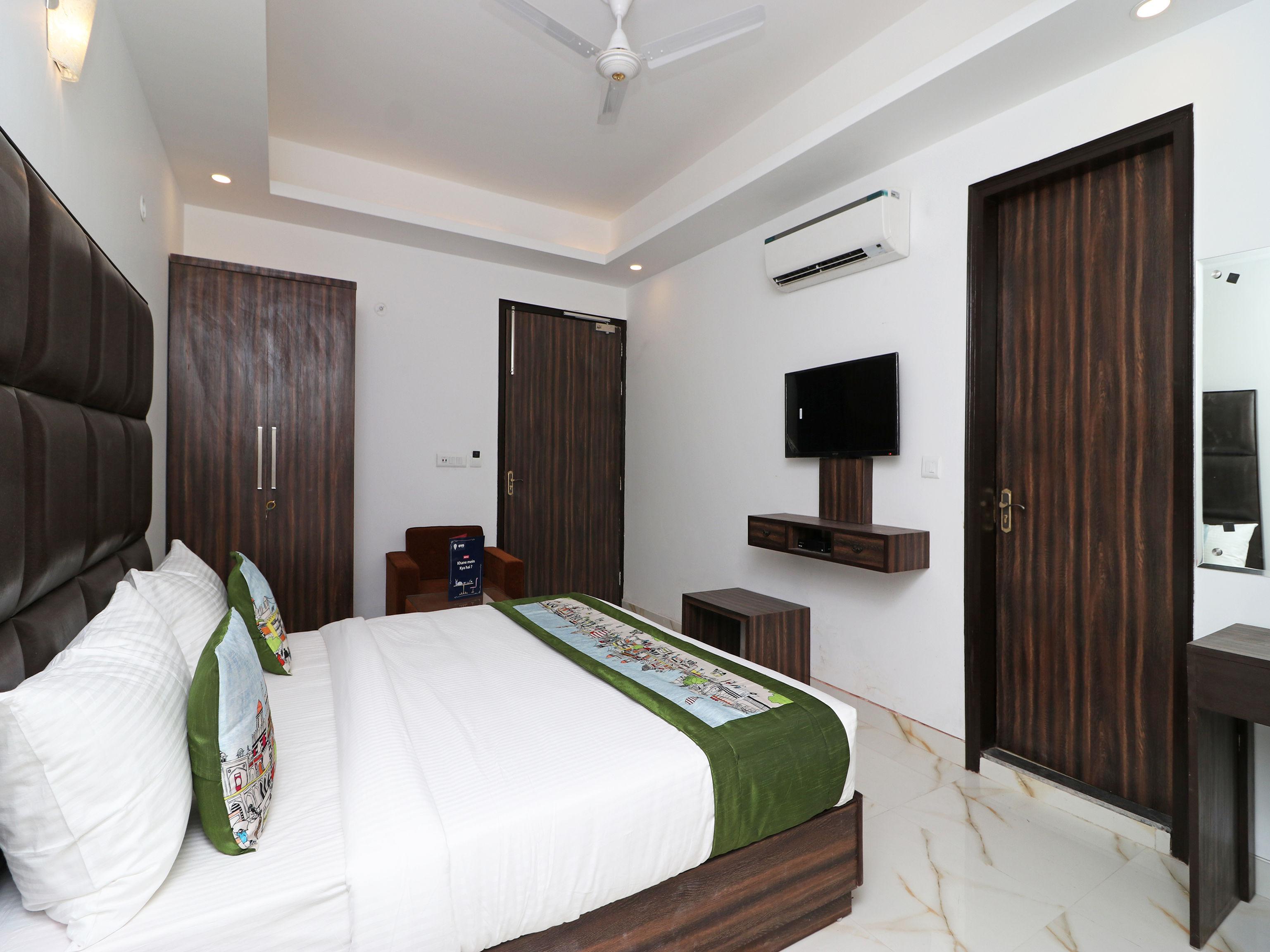 Hotel O Aamara New Delhi Buitenkant foto