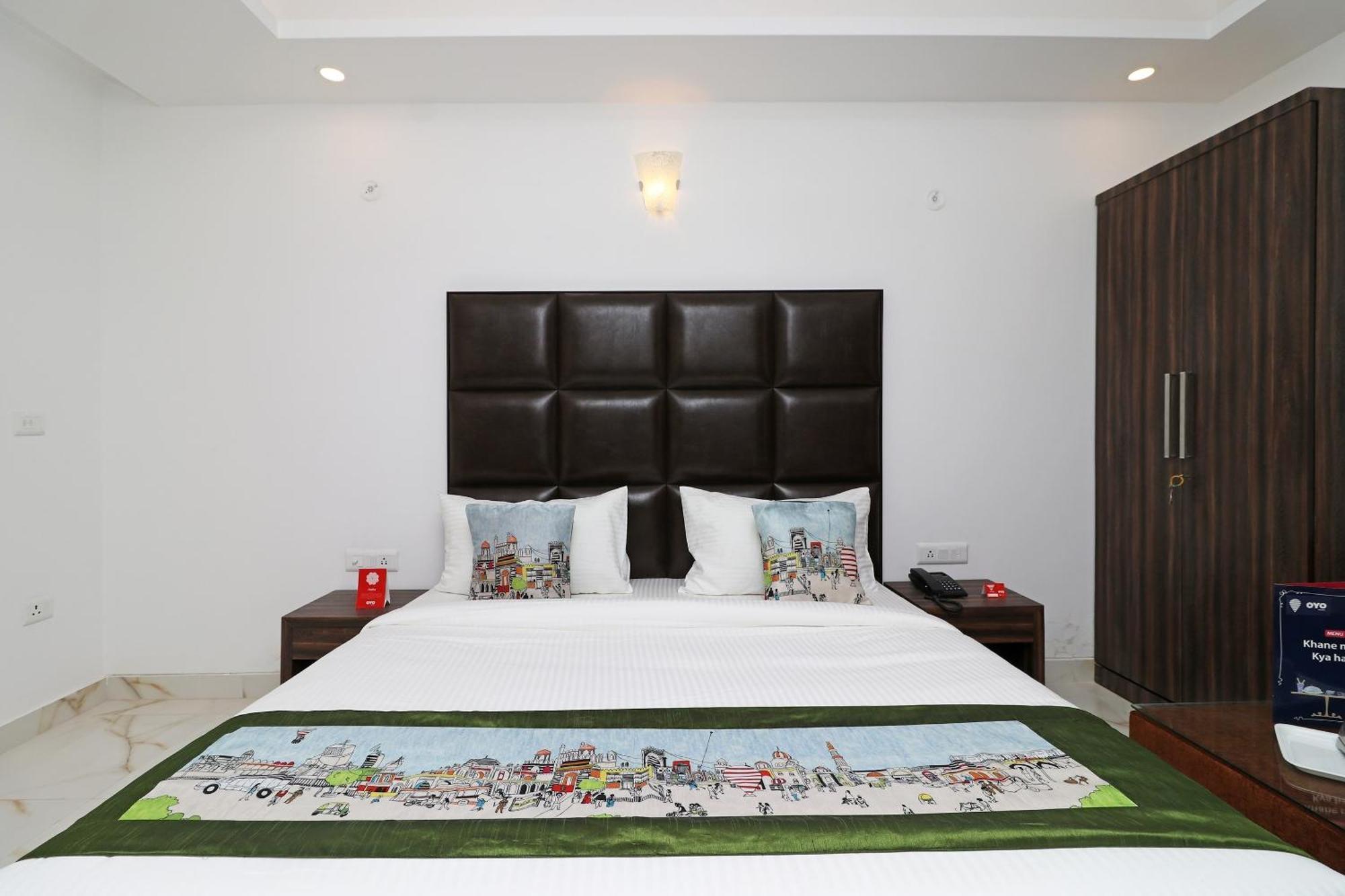 Hotel O Aamara New Delhi Buitenkant foto