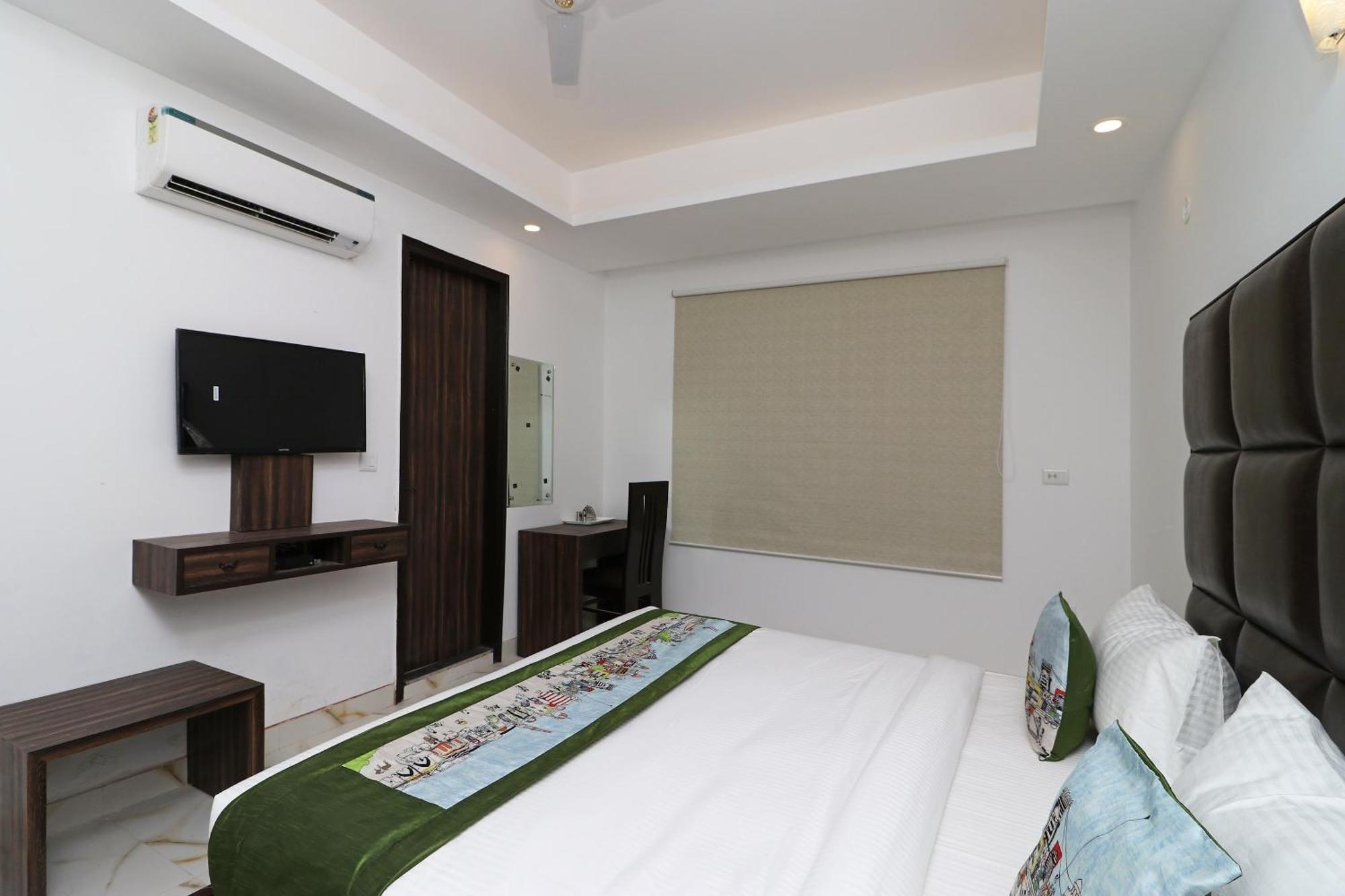 Hotel O Aamara New Delhi Buitenkant foto