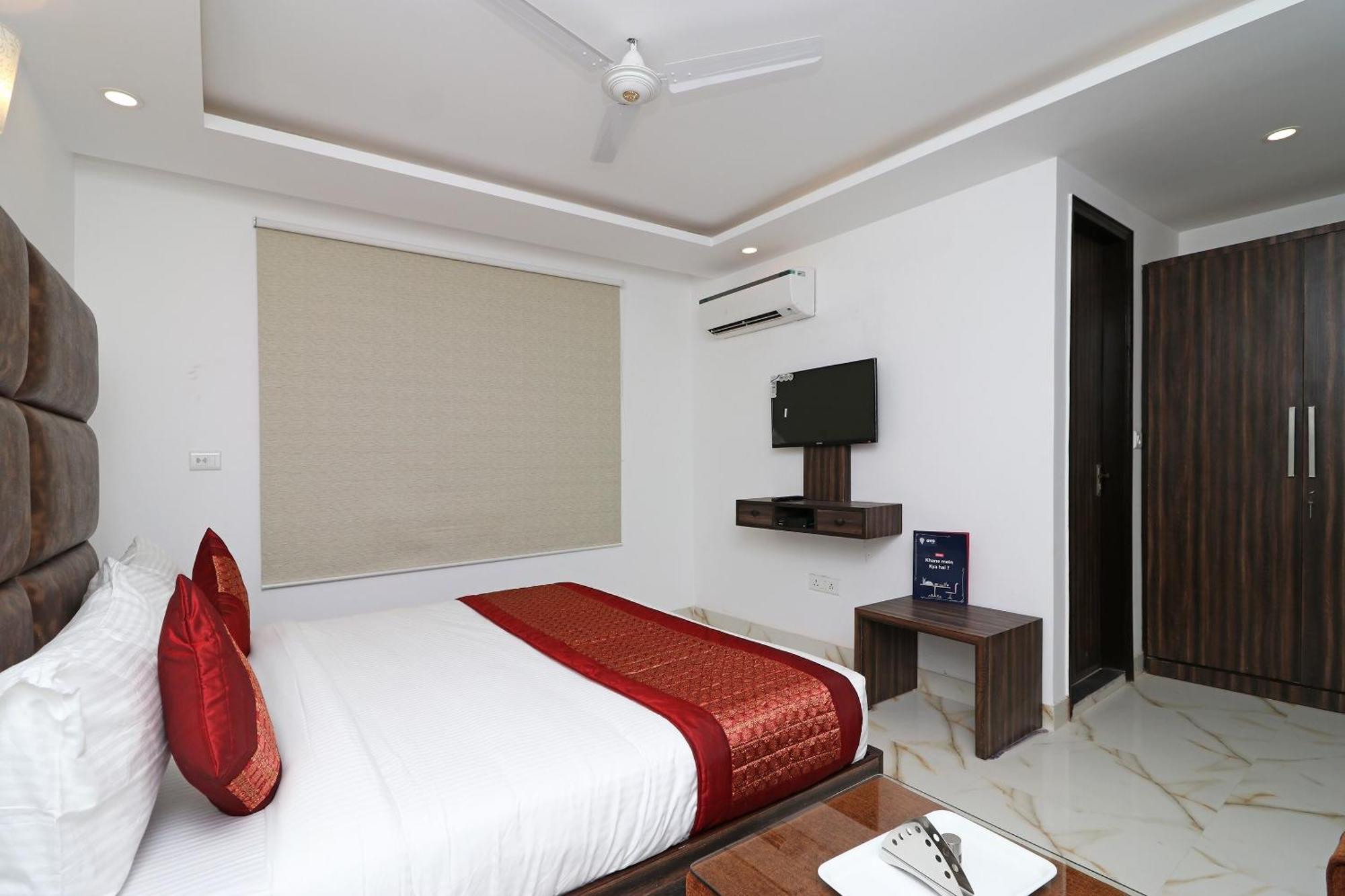 Hotel O Aamara New Delhi Buitenkant foto