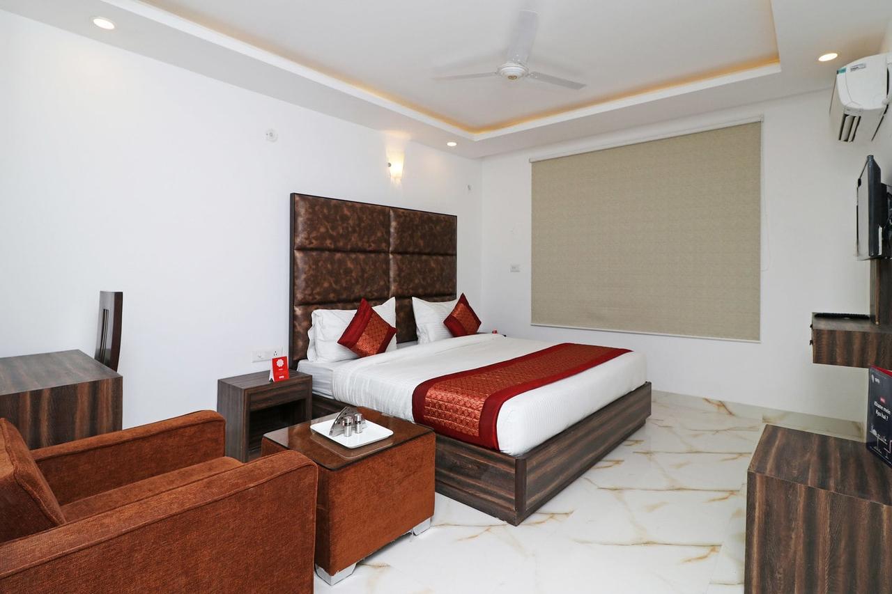 Hotel O Aamara New Delhi Buitenkant foto